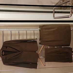 Alex Marie brown Suit Blazer & skirt size 8, pants size 10 Professional